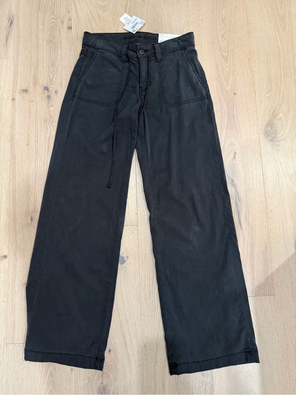 American Eagle Outfitters NWT stretch low rise baggy black pants